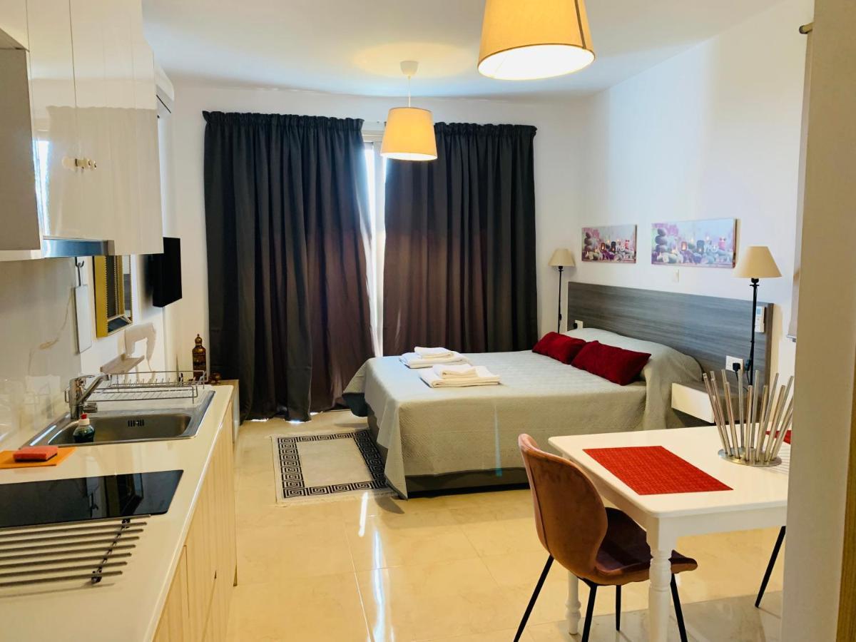 Harmony Seaview Apartments Paphos Ngoại thất bức ảnh