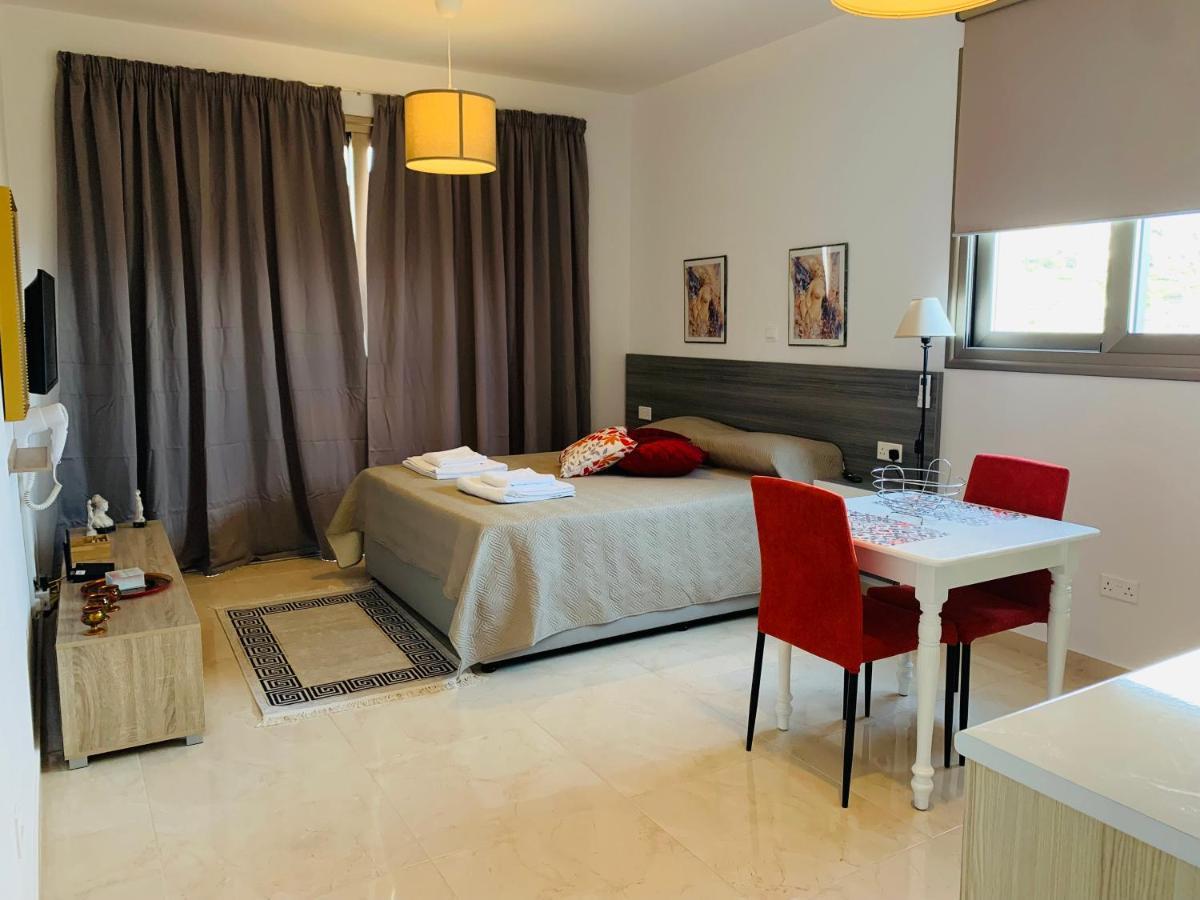 Harmony Seaview Apartments Paphos Ngoại thất bức ảnh