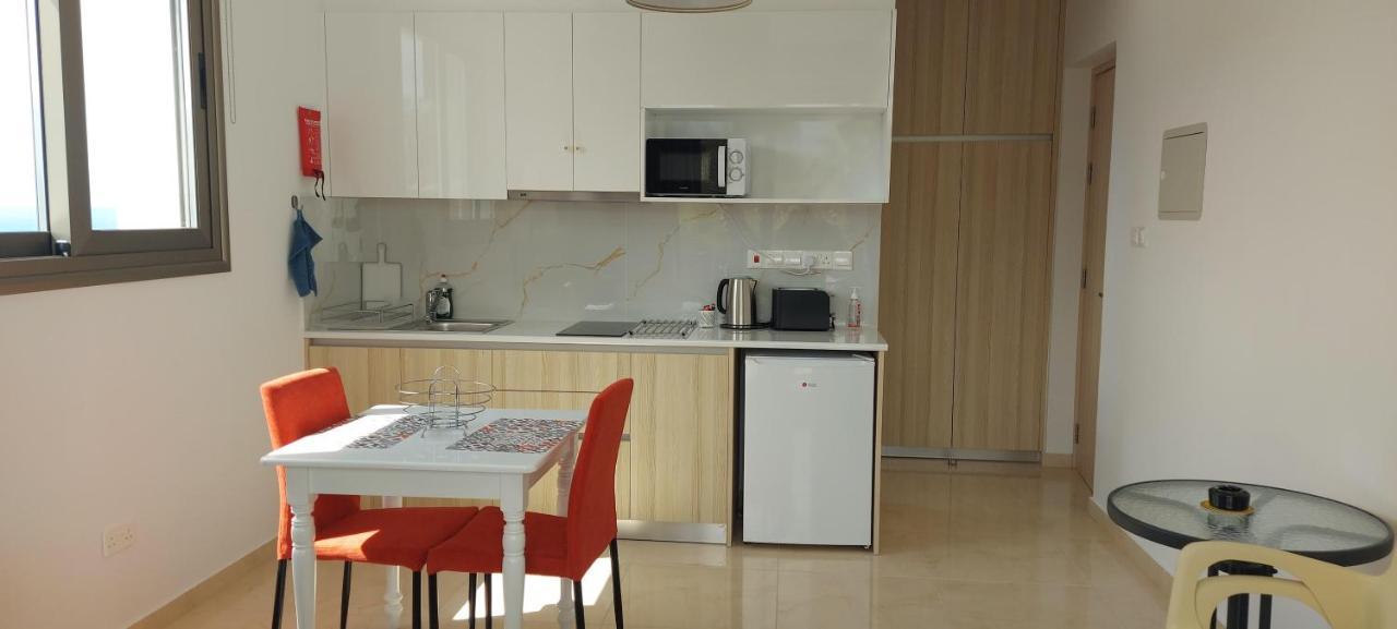 Harmony Seaview Apartments Paphos Ngoại thất bức ảnh