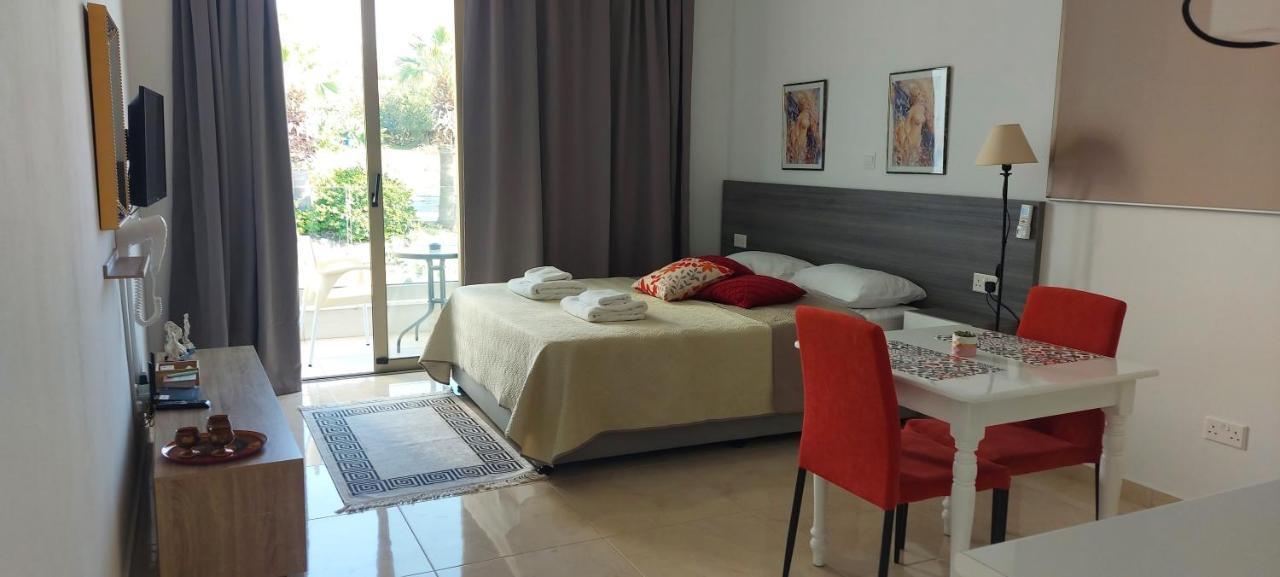 Harmony Seaview Apartments Paphos Ngoại thất bức ảnh